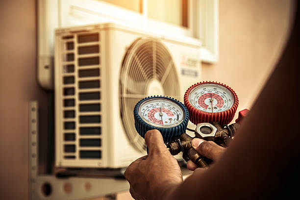 Professional Ac Installation technician working in Colonial Heights, VA